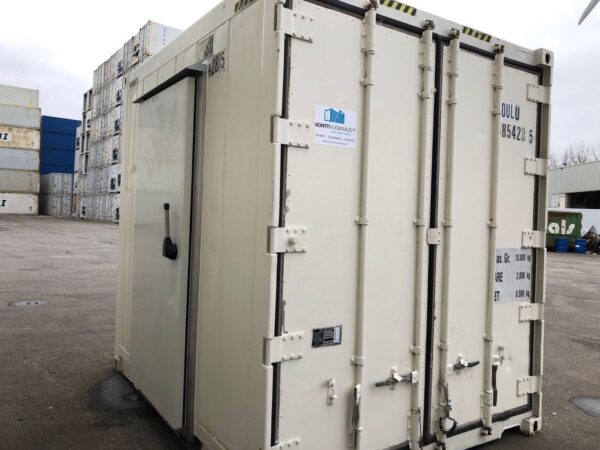 10-Reefer-Container-Used-7.jpg 10ft Refrigerated Container - Used