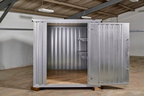 portable-space-day2-2-5-18-3m-galv-store-flat-shelved-960x640-1-hd.jpg 3M x 2.1M Galvanised Flat Pack Storage Container