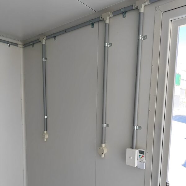 Witte gemodificeerde 10ft container met airco – nieuw