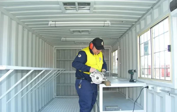 workshop-026-e1645298760303.webp Shipping Container Workshop